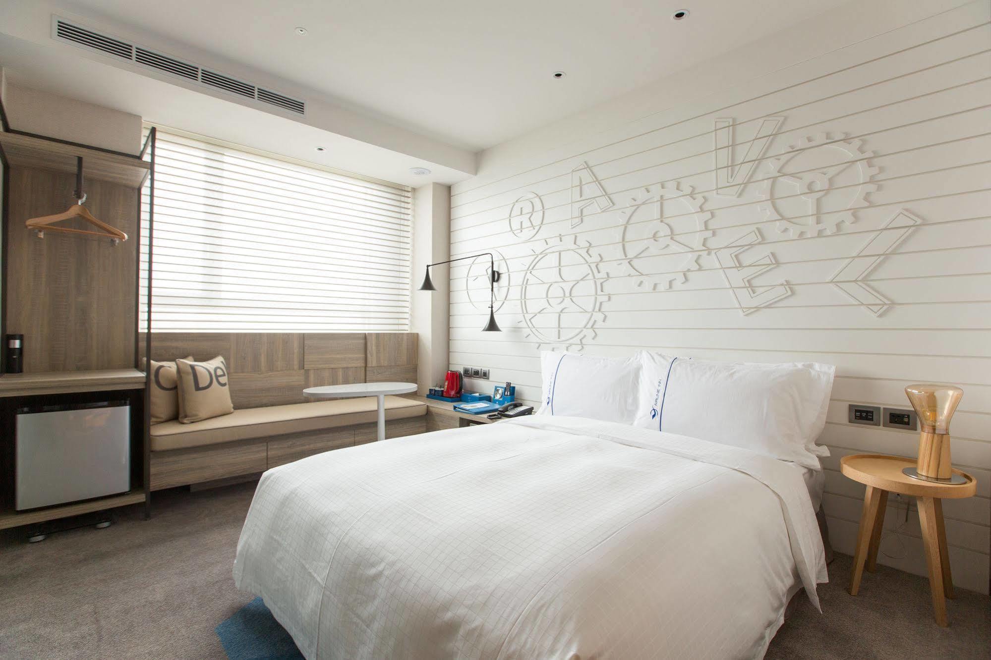Airline Inn - Kaohsiung Station Zewnętrze zdjęcie